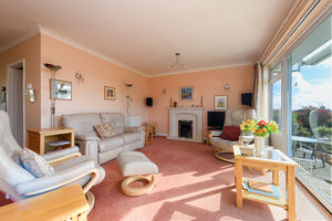 Sitting Room- click for photo gallery